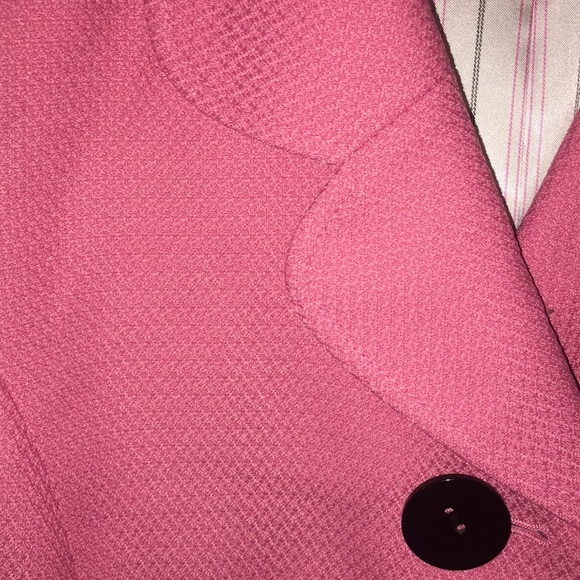 Pink blazer - Picture 2 of 4